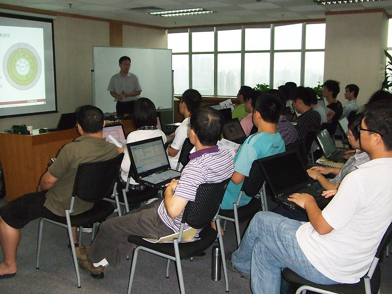 赫西儀器進行員工培訓(xùn)